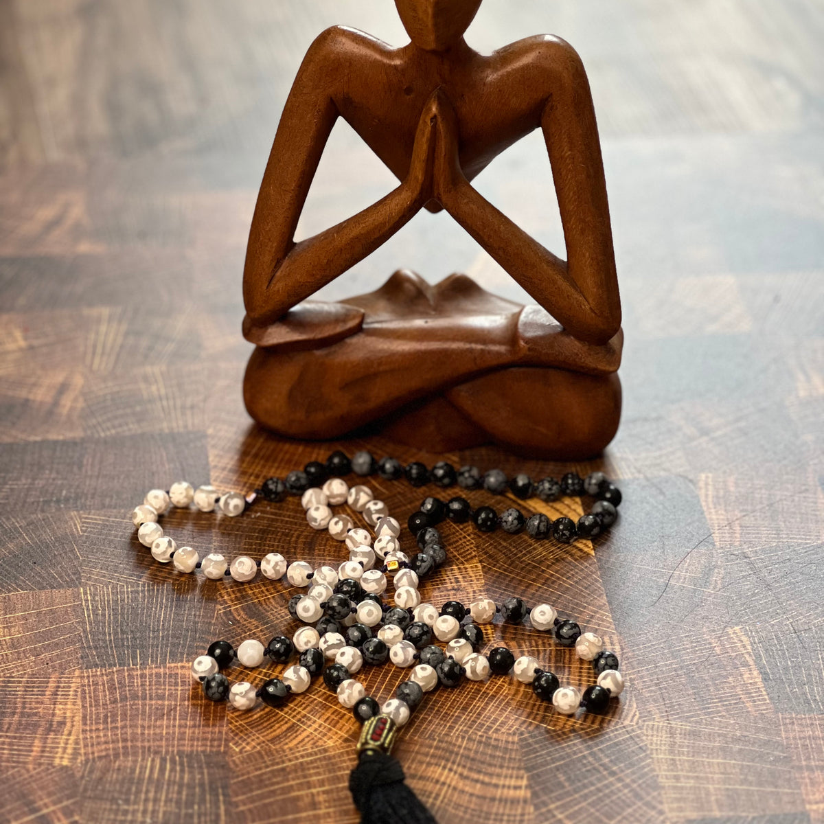 Mala Bead Necklace - Tibetan Agate White Eye/Snowflake Obsidian